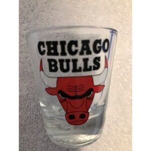 Chicago Bulls Shot Glass Red Black White Logo‎ Hunter Barware NBA Basket…